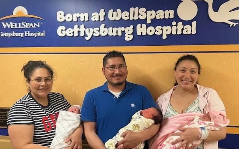  Claudia, Valentin, Rosy Rios, siblings with babies at Gburg Hospital, May 2024